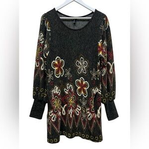 Bacci Floral Embroidered Women's Sz M Long Sweater or Dress Boho Hippie 90’s Y2K